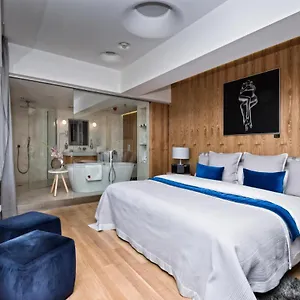 5* Hotel One